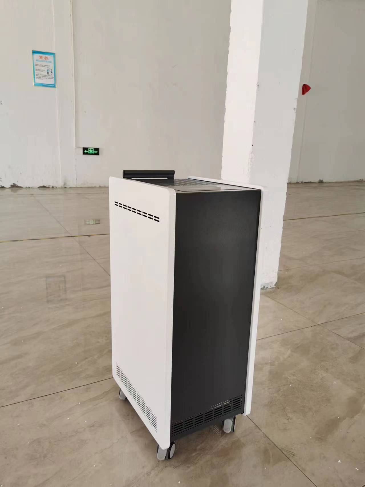 移動(dòng)式紫外線(xiàn)空氣消毒機(jī)